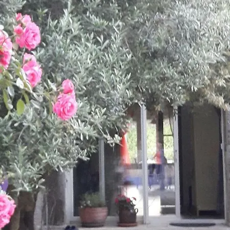 La Vigne Des Claires Bed & Breakfast 3*