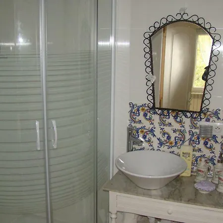 La Vigne Des Claires Bed & Breakfast *