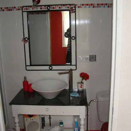 ベッド・アンド・ブレックファスト La Vigne Des Claires 3*